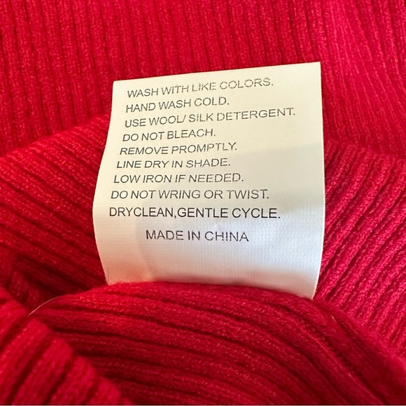 One Shoulder Ribbed Knit Tank Top - Picture 7 of 11